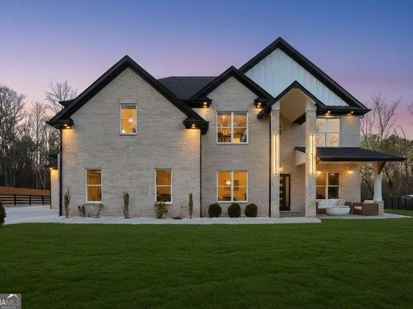 1437 Leach Dr, Lawrenceville, GA 30045