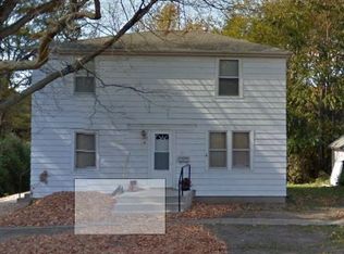 911 1/2 Rundell St, Iowa City, IA 52240