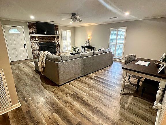 4th image of 3317 Mayberry Landing Dr