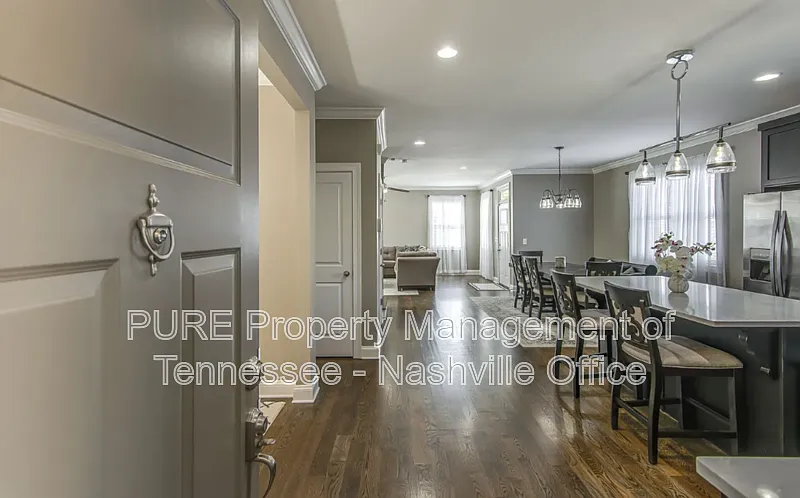2 bed, 2.5 bath, 1958 sqft, $3,149 — Photo 2