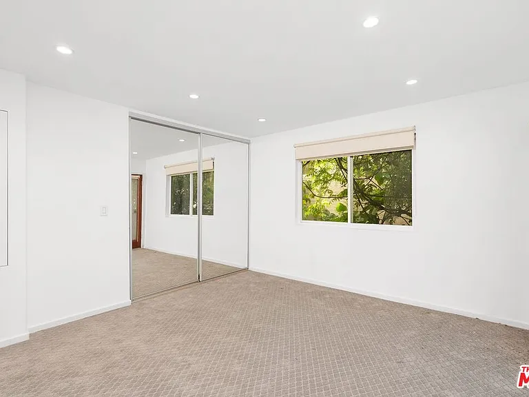 10645 Wilshire Blvd #101 — Photo 28
