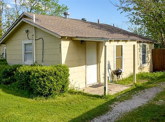 3rd image of 9621 Santa Paula Dr