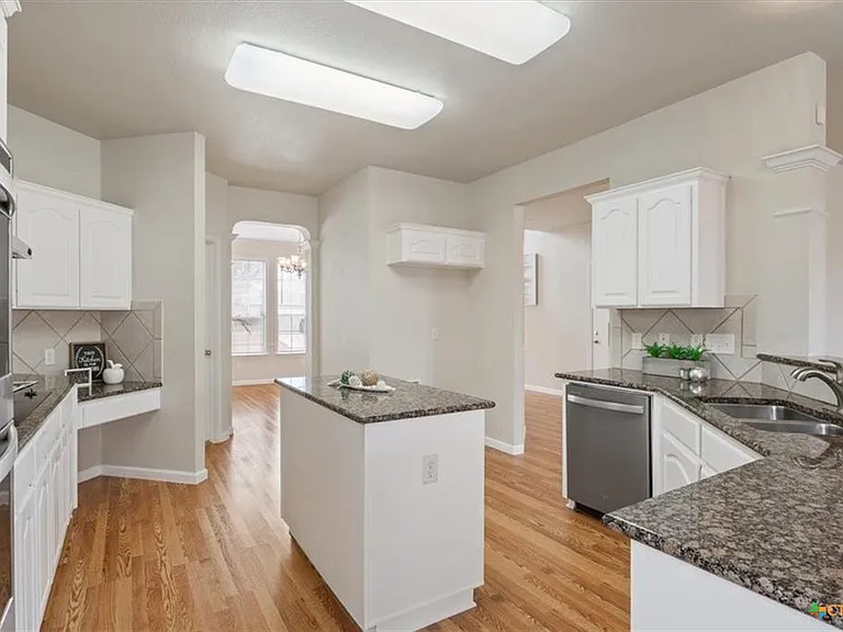 701 Prospector Trl — Photo 10