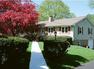 114 Ingleside Ave, Pennington, NJ 08534