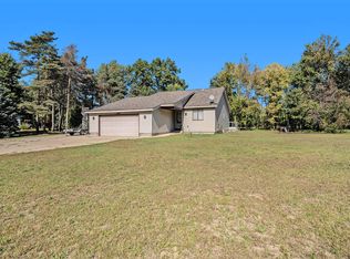 2807 Fairway Dr, Dorr, MI 49323