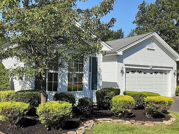 4th image of 118 Newcastle Ct