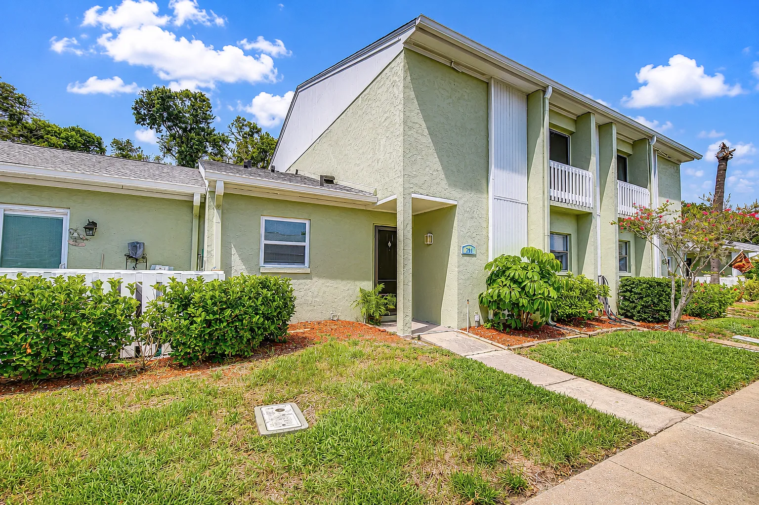 230 Cypress Place - 1 — Photo 3