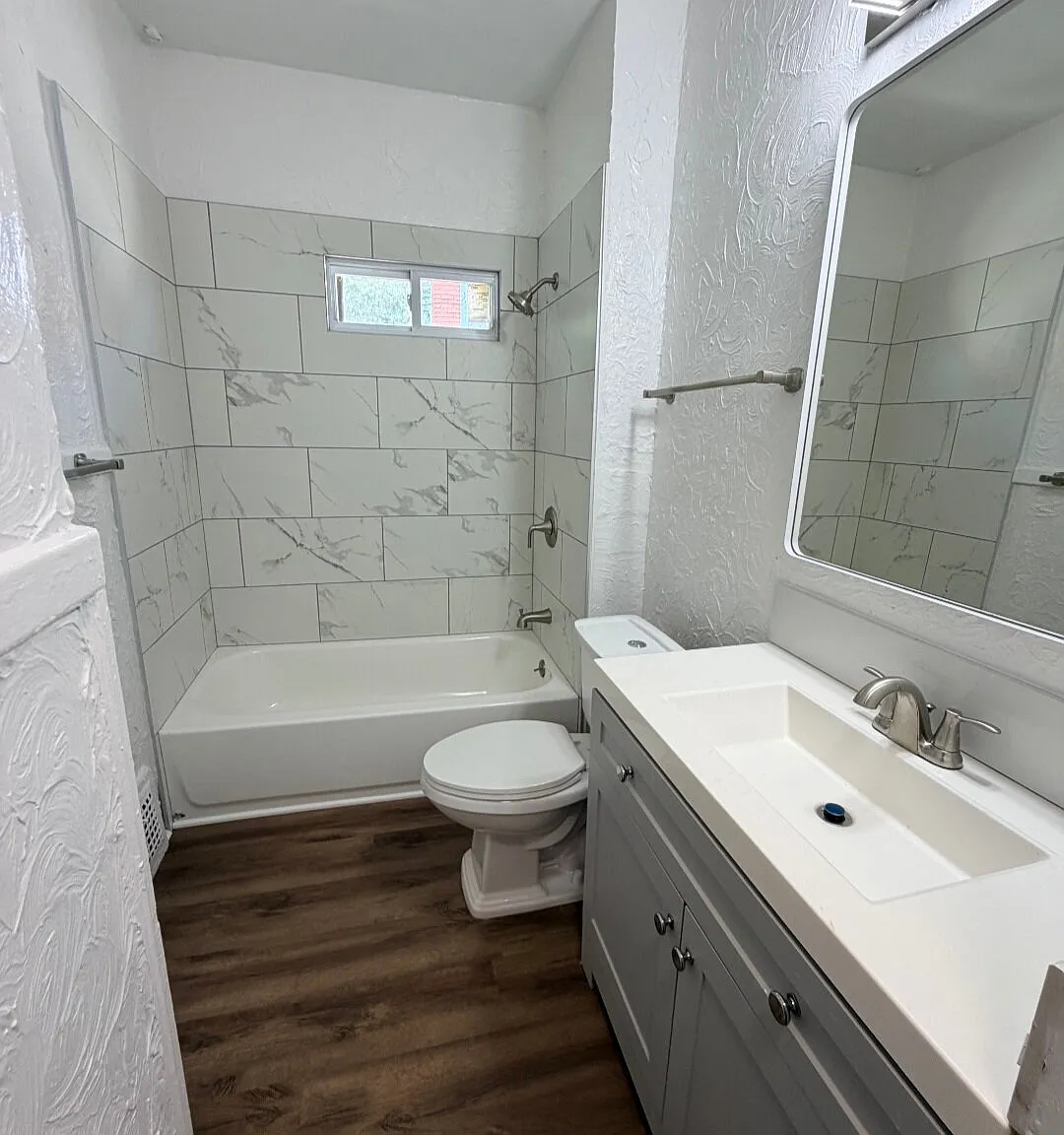 3 bed, 1.0 bath, 1070 sqft, $1,275 — Photo 3