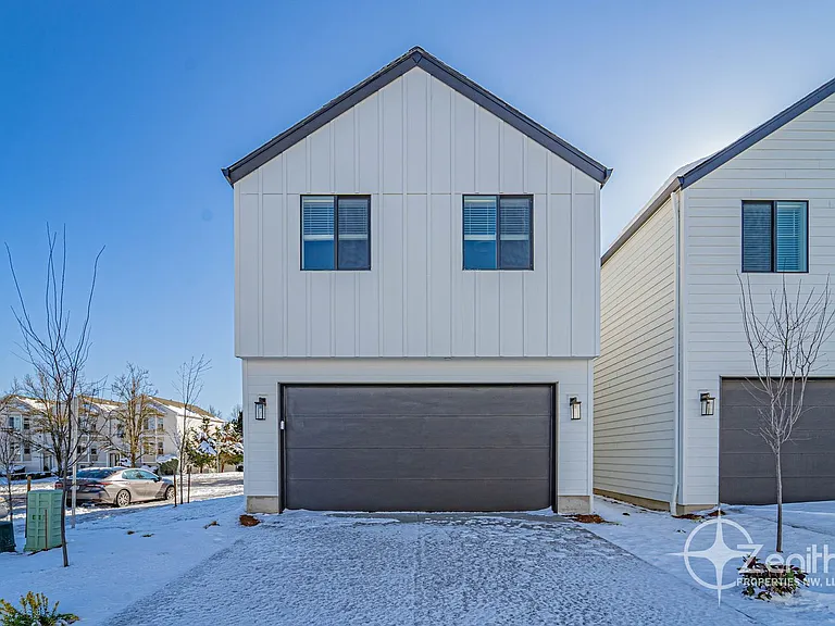 16334 NE 20th St — Photo 28