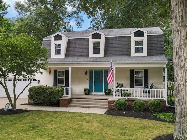 707 Kennedy Dr, Willard, OH 44890