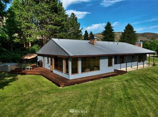 715 Twisp Winthrop Eastside Rd, Winthrop, WA 98862