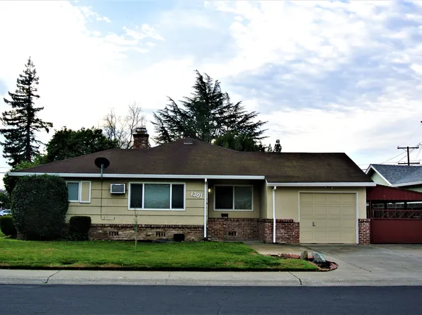 1301 Norfolk Ave, West Sacramento, CA 95691