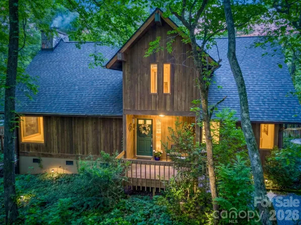 141 Hemlock Ln #3, Lake Lure, NC 28746