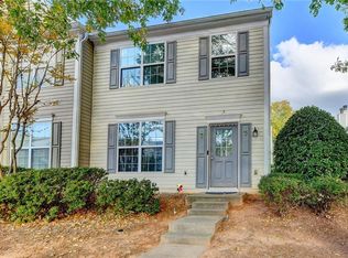 1002 Annazanes Ct, Alpharetta, GA 30004