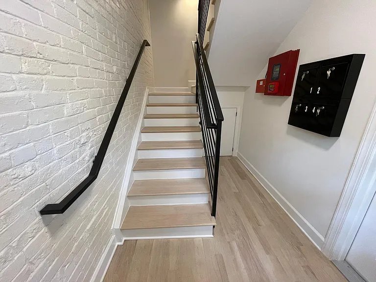 75 Florida Ave NW #4 — Photo 36