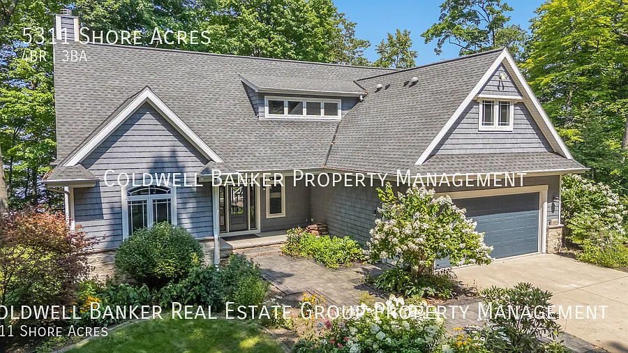 Luxury Home in Private Community — Photo 4