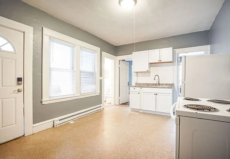 72 Kensington Ave #2L — Photo 4