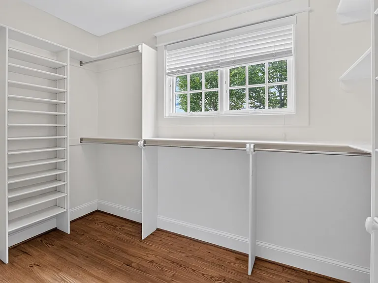 7013 Maple Ave — Photo 12