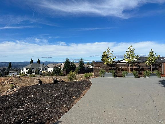 4th image of 3725 Stanhope Court