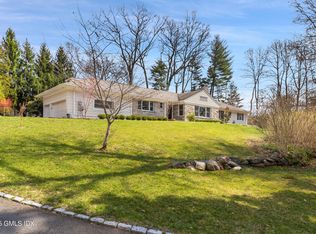 82 Rockwood Ln, Greenwich, CT 06830