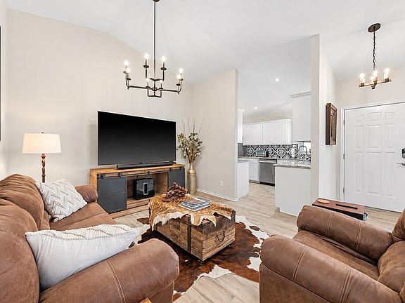 3rd image of 127 Terrace Ln