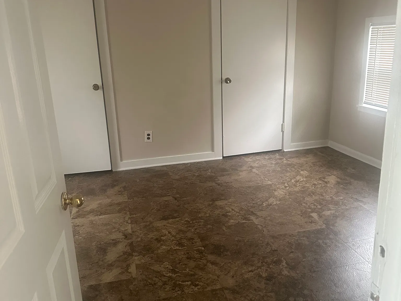 2 bed, 1000 sqft, $1,450 — Photo 1