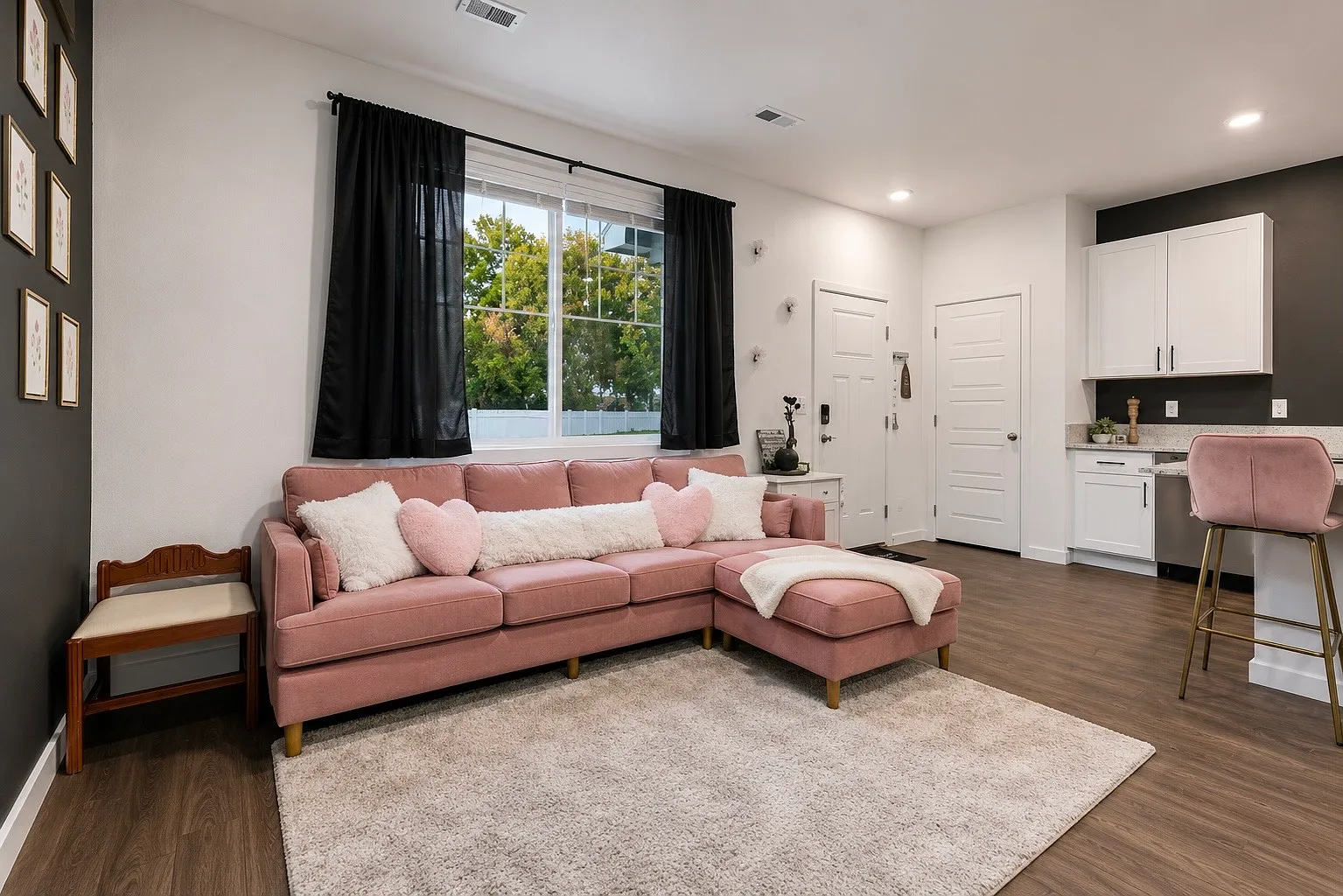 3 bed, 1440 sqft, $2,800 — Photo 4