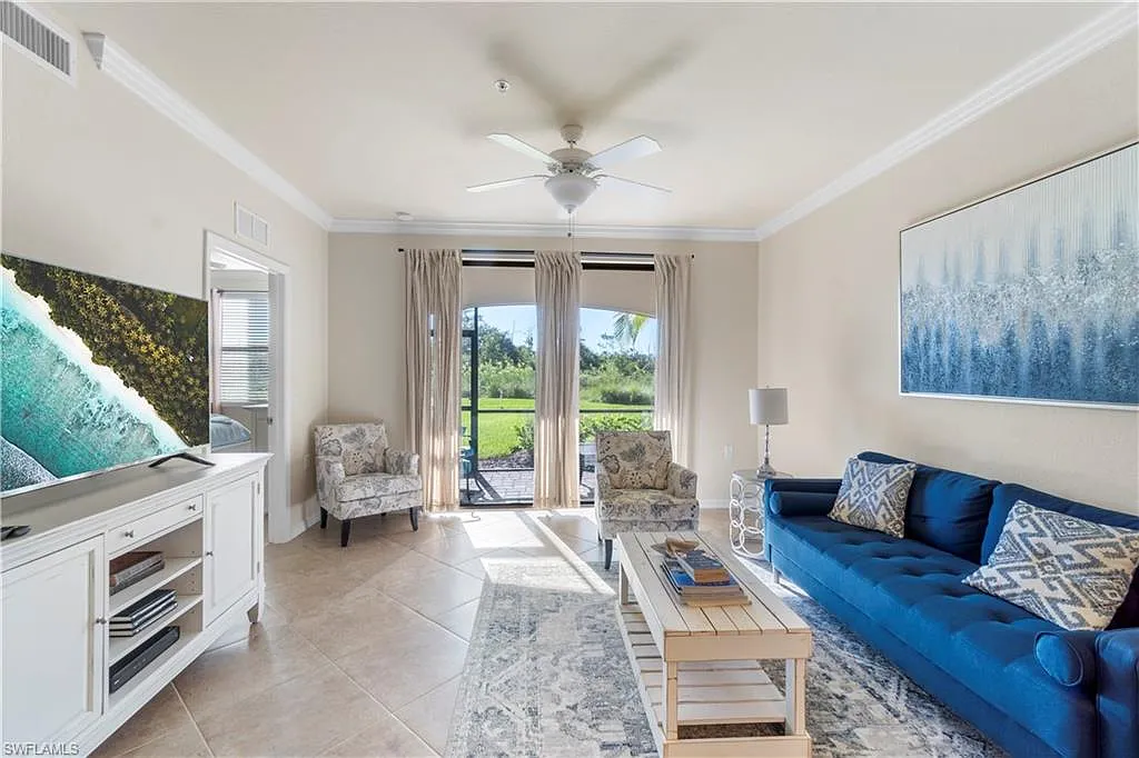 2 bed, 2.0 bath, 1194 sqft, $8,500 — Photo 2