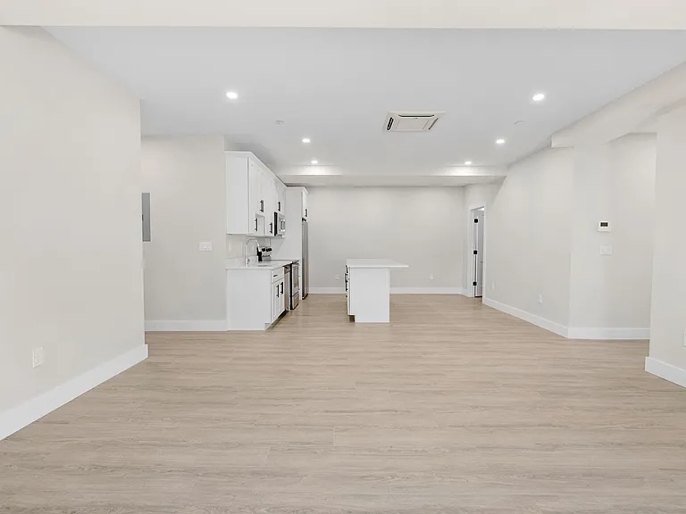135 Harrishof St #2 — Photo 13