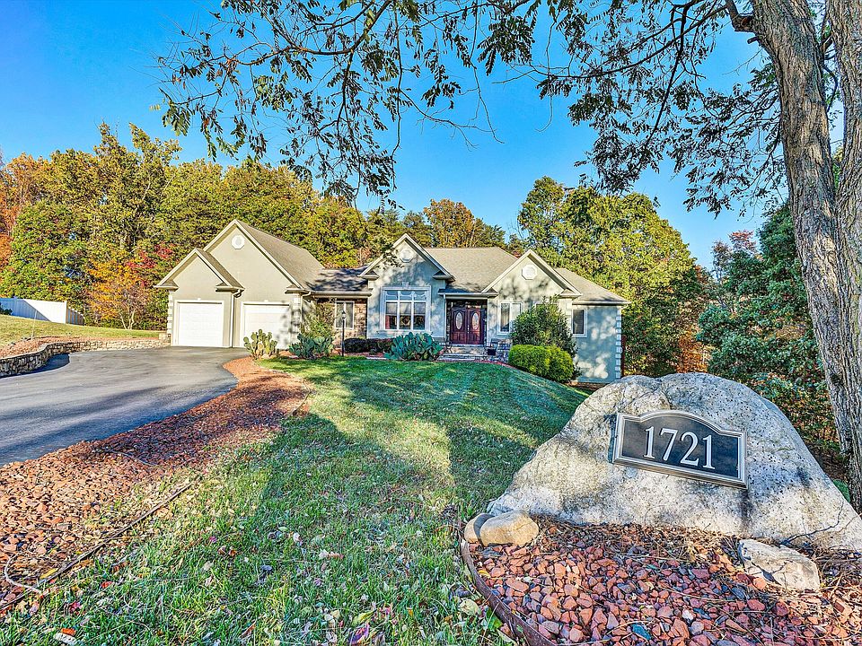 1st image of 1721 Walden Cir