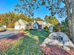 1721 Walden Cir, Salem, VA 24153