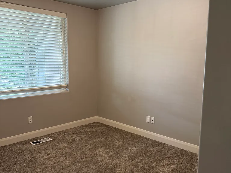 5493 W Los Flores St — Photo 14