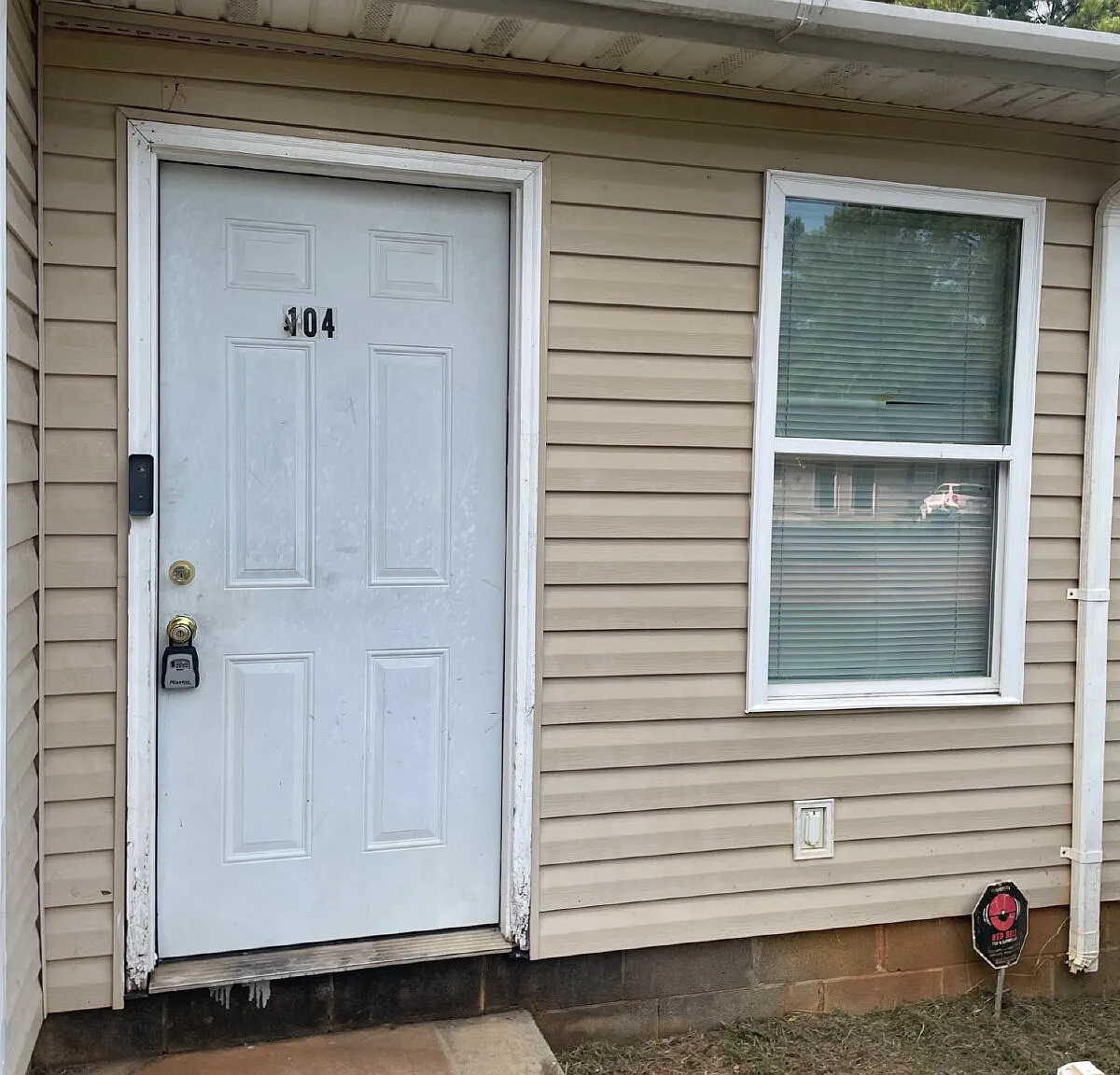 2 bed, 1.0 bath, $1,000 — Photo 4