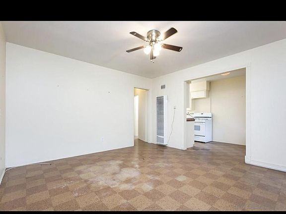 4th image of 4111 Mississippi St