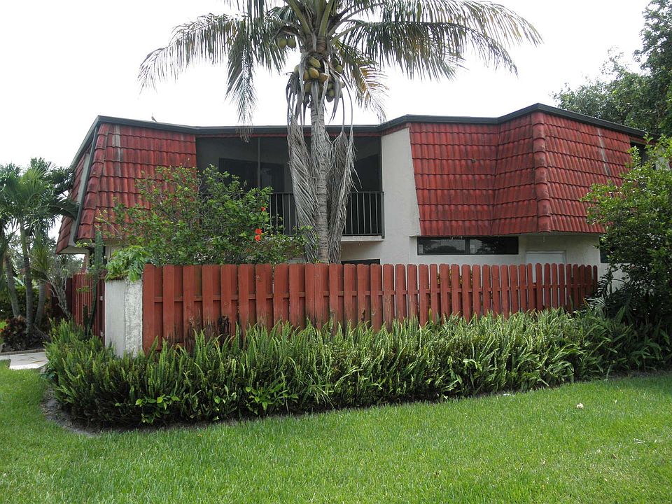 1st image of 3787 Victoria Dr