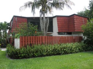 3787 Victoria Dr, West Palm Beach, FL 33406