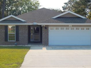 65 10th St, Shalimar, FL 32579