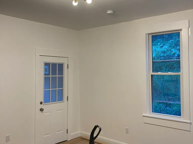 4455 Gladstone St — Photo 26