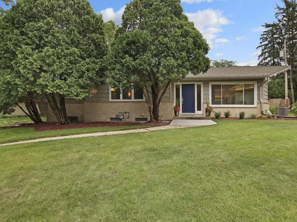 335 South Woodland DRIVE, Whitewater, WI 53190
