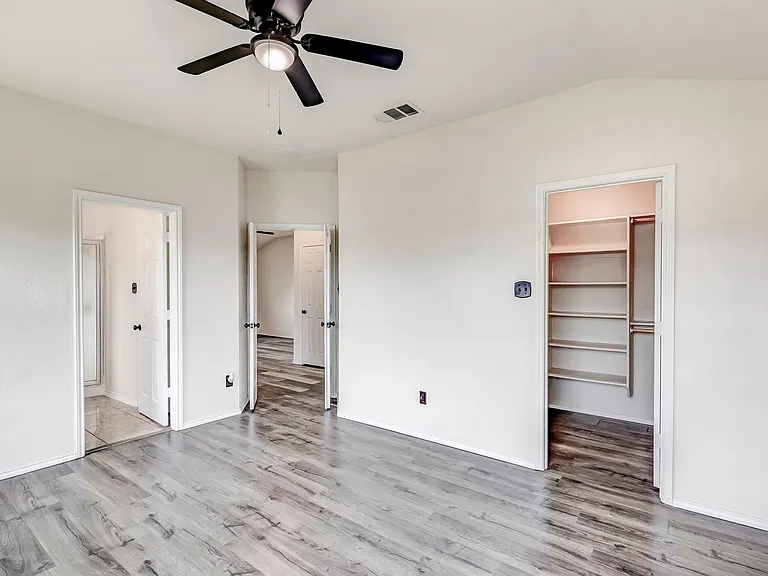 4411 Causeway Ct — Photo 17