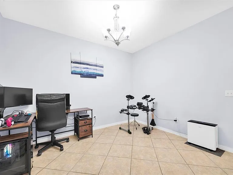 1511 Trailwater St — Photo 19