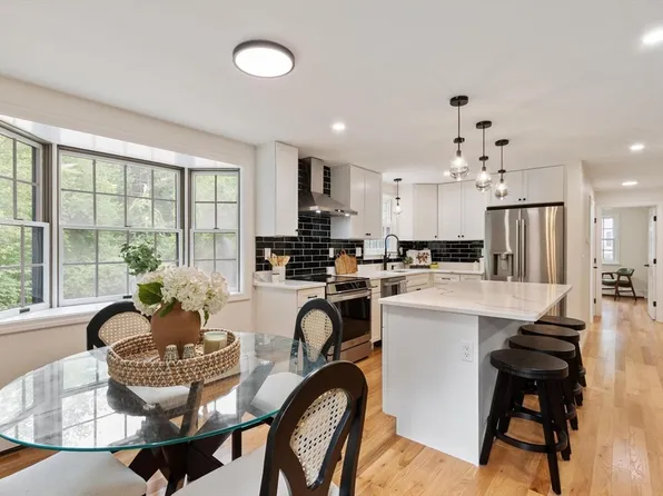 368 Hill Rd, Boxboro, MA 01719