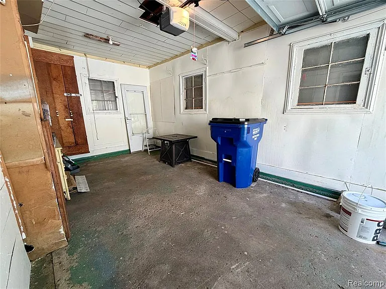 8044 Fremont St — Photo 14