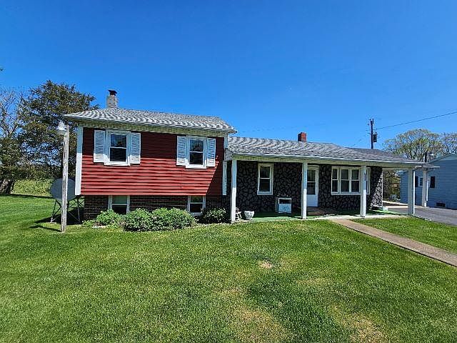 1st image of 137 Clover St