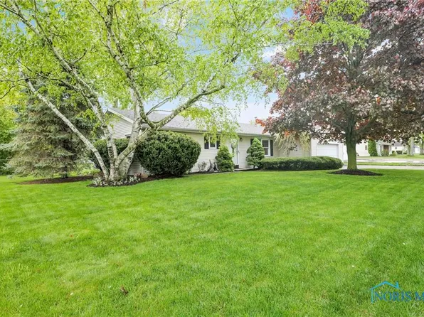 1513 Superior St, Genoa, OH 43430