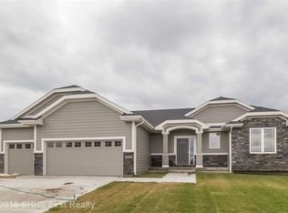 3437 Lost Creek Ln SE, Altoona, IA 50009