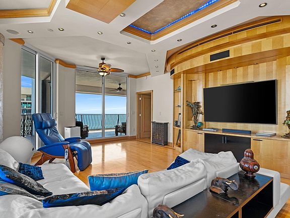 3rd image of 100 S Birch Road #2702