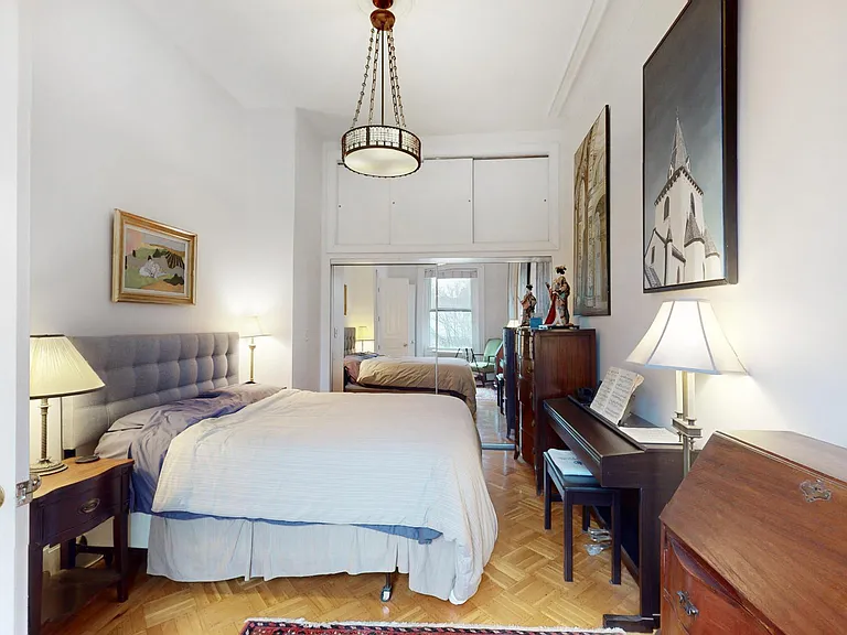 144 Commonwealth Ave #5 — Photo 11