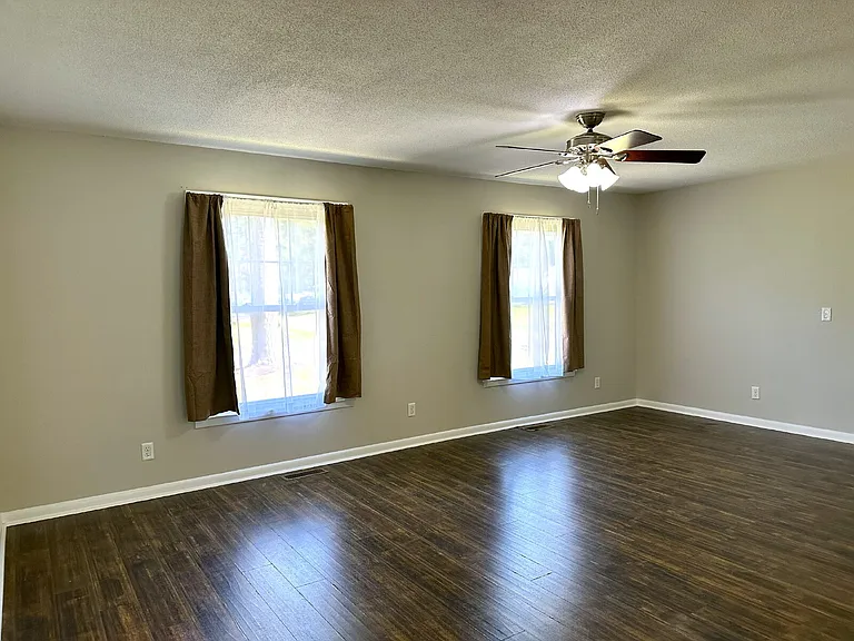 6221 Cool Shade Dr — Photo 3