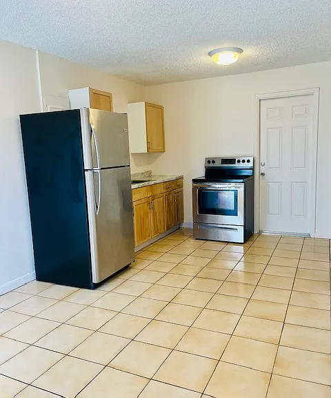2975 SW 2nd St #2 — Photo 4